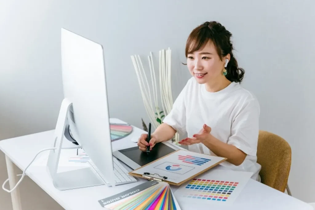 心に響く広告クリエイティブ制作のイメージ写真